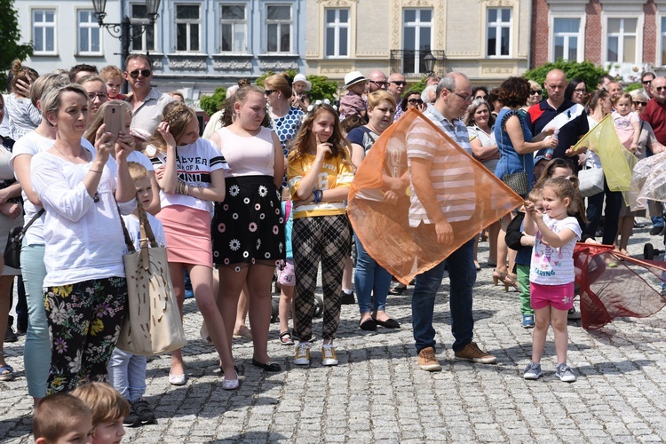 Brzeskie tańce dla Jana Pawła II i Lilli Sztyler