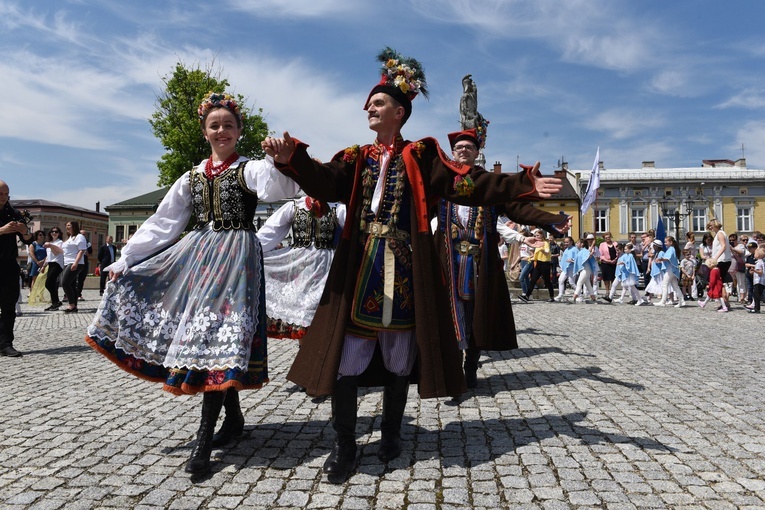 Brzeskie tańce dla Jana Pawła II i Lilli Sztyler