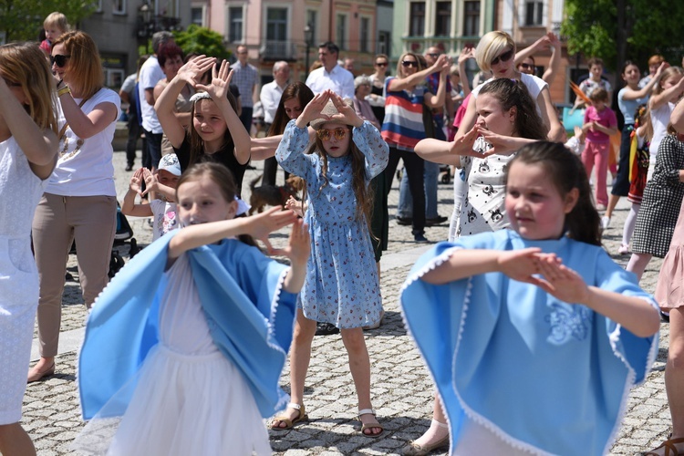 Brzeskie tańce dla Jana Pawła II i Lilli Sztyler