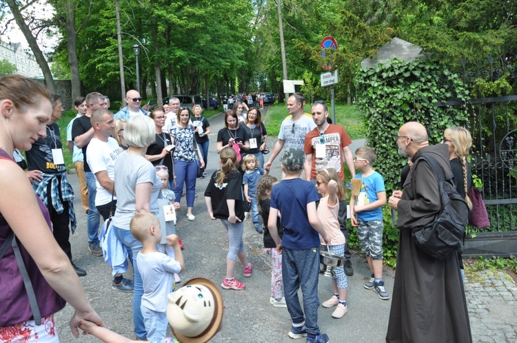 Pielgrzymka posiadaczy garbusów na Górze Świętej Anny