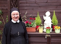 ▲	Siostra Pompilia zapewnia, że tutaj Pan Bóg szczególnie wsłuchuje się w głos poranionych mam.