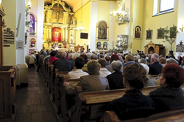 ▲	Bogata duchowa spuścizna podominikańskiego kościoła zostanie teraz wzbogacona modlitwą i pracą nowej rodziny zakonnej.