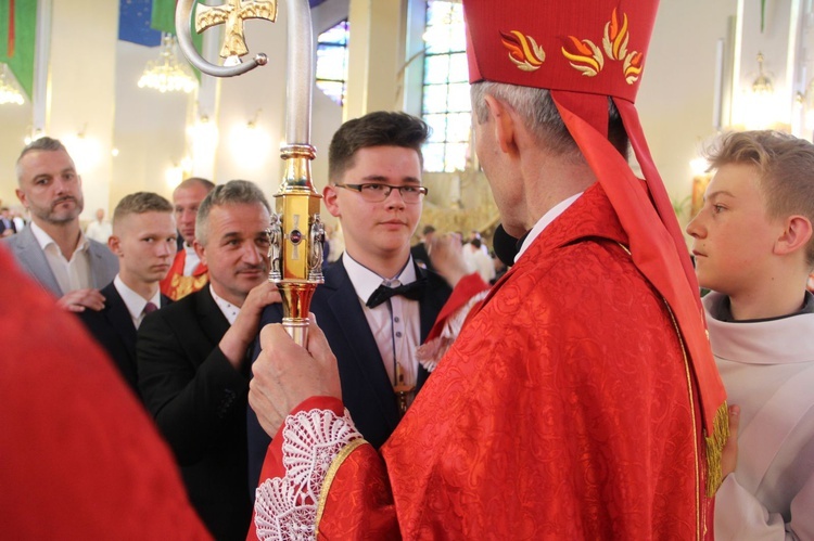 Bierzmowanie w kościele św. Heleny w Nowym Sączu