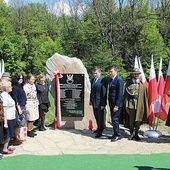 Odsłonięcie tablicy poświęconej pomordowanym  kapłanom.