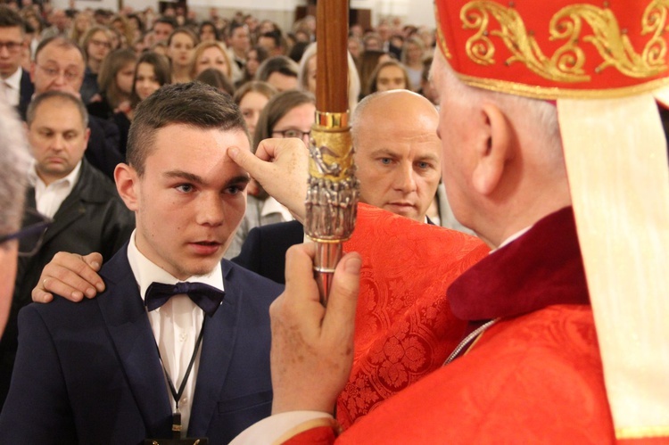 Bierzmowanie w Dąbrowie Tarnowskiej, cz. 1