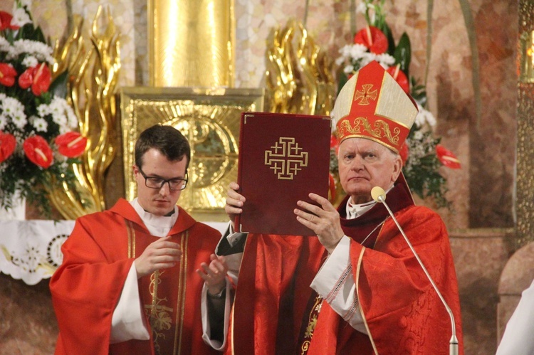 Bierzmowanie w Dąbrowie Tarnowskiej, cz. 1