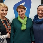 Od lewej: Ewa Zakrzewska, Agnieszka Napiórkowska i s. Alicja Świerczek zapraszają wszystkie panie na VI DPK.