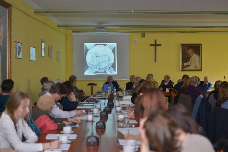 Konferencja naukowa o katedrze