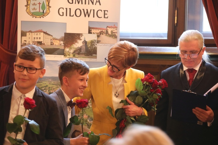 Uczniowie z Gilowic na gali w Collegium Novum UJ w Krakowie - 2019