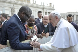 Franciszek spotkał się z "lekarzem, który naprawia kobiety"