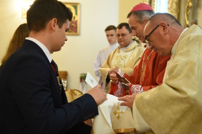 Bierzmowanie w Samocicach