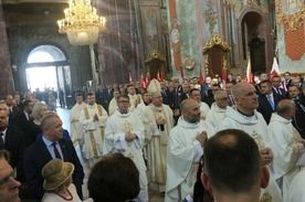 Eucharystii w 20-lecie samorządów przewodniczył abp Stanisław Budzik.