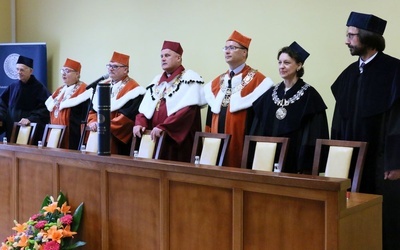 Uroczystość nadania doktoratu honoris causa prof. Platindze.