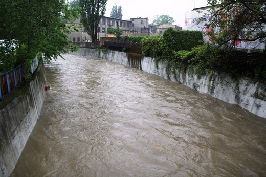Alarm przeciwpowodziowy: Białka w centrum Bielska-Białej - 23 maja 2019 r.