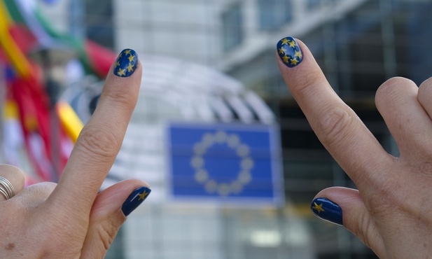 To jeden z ostatnich sondaży przed eurowyborami: PiS o włos przed KE