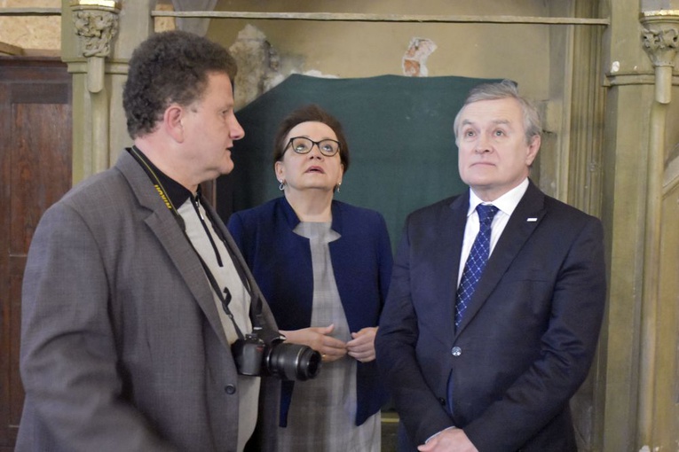 Wicepremier Gliński w świdnickiej katedrze