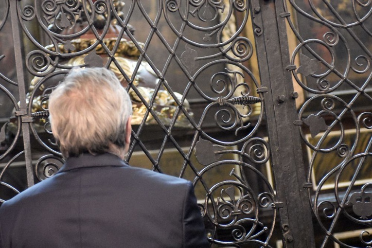 Wicepremier Gliński w świdnickiej katedrze