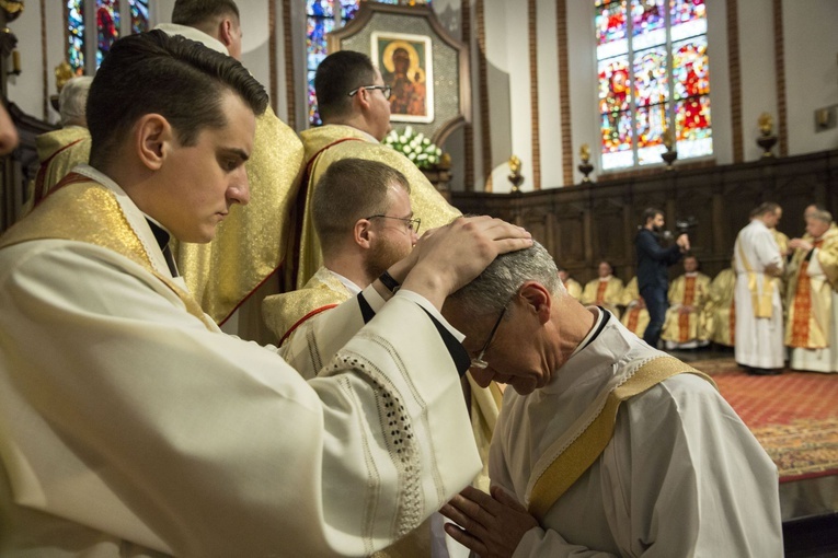 19 nowych kapłanów archidiecezji warszawskiej