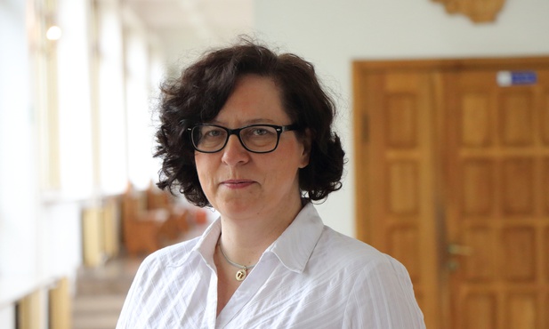 Ekologia a rodzina - w kontekście integracji badań nauk humanistycznych i empirycznych
