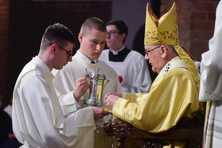 Święcenia prezbiteratu w konkatedrze św. Jakuba w Olsztynie