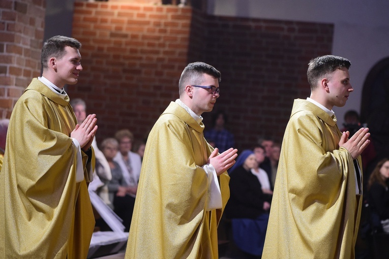 Święcenia prezbiteratu w konkatedrze św. Jakuba w Olsztynie