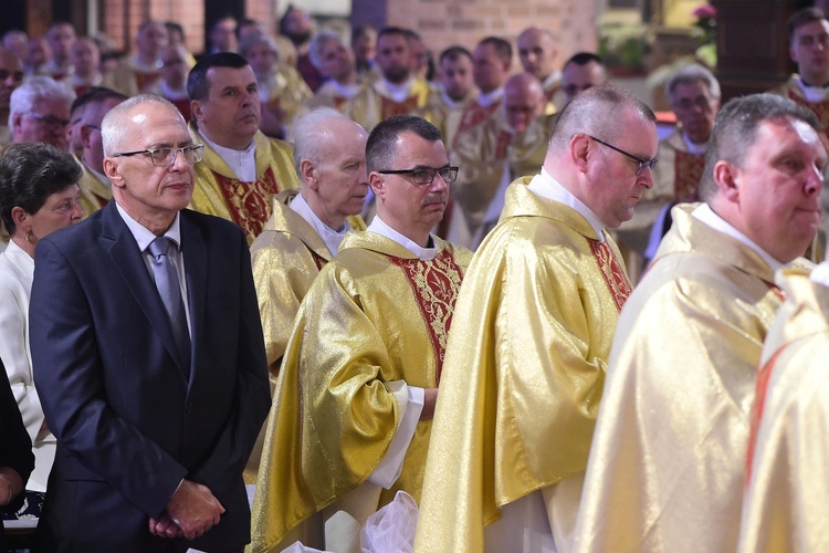 Święcenia prezbiteratu w konkatedrze św. Jakuba w Olsztynie