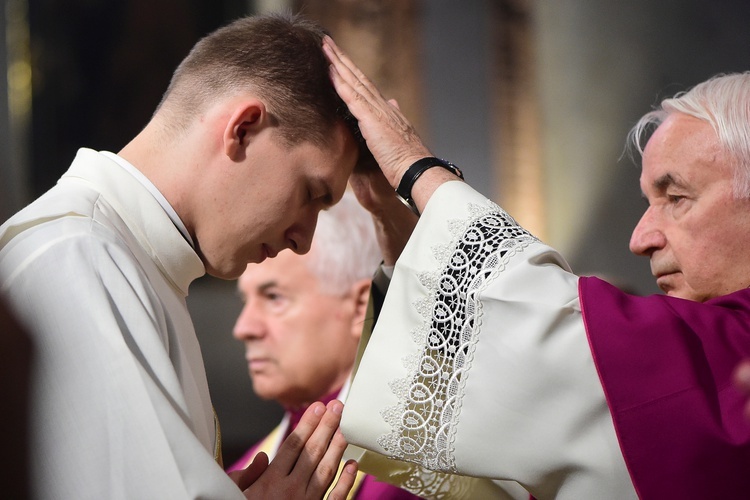 Święcenia prezbiteratu w konkatedrze św. Jakuba w Olsztynie