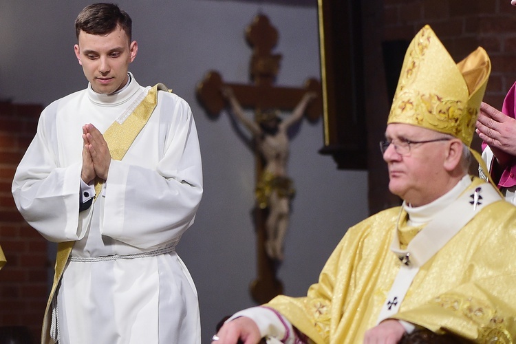 Święcenia prezbiteratu w konkatedrze św. Jakuba w Olsztynie