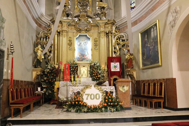 700 lat parafii w Tenczynku