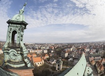 Będą szukać śladów palatium pierwszych władców Polski