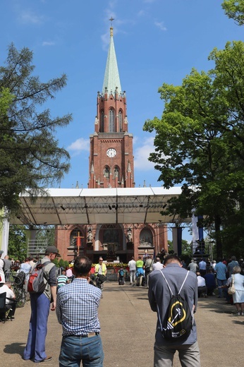 Pielgrzymka Piekarska, część 4 - nabożeństwo majowe