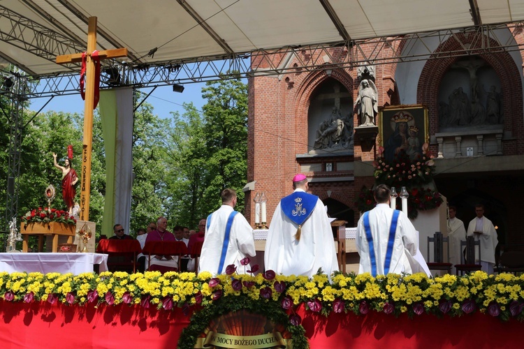 Pielgrzymka Piekarska, część 4 - nabożeństwo majowe