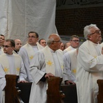 Opole. Przeniesienie do katedry ciała śp. biskupa Jana Bagińskiego