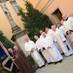 Opole. Przeniesienie do katedry ciała śp. biskupa Jana Bagińskiego