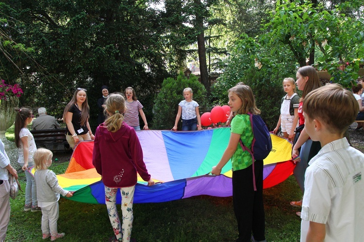 VII Majówka w Ogrodach Klasztornych