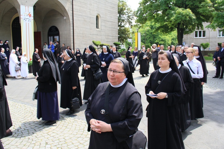 Uroczystość pogrzebowa biskupa Jana Bagińskiego