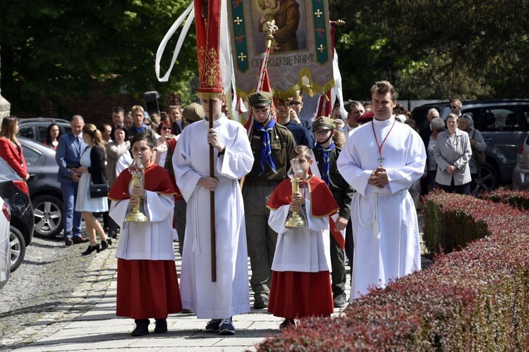 Prymicje. Jedne z dziesięciu