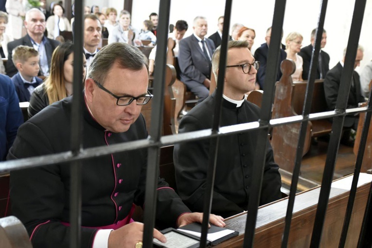 Prymicje. Jedne z dziesięciu