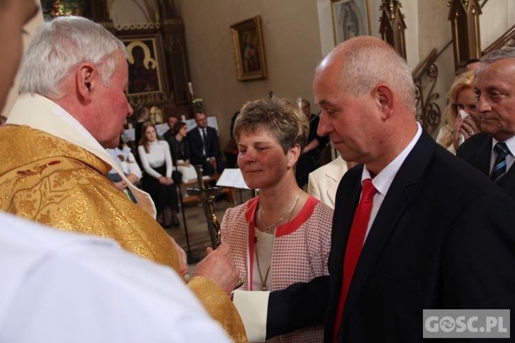 Odnowienie przysięgi małżeńskiej w parafii pw. Podwyższenia Krzyża Świętego w Sulechowie