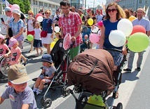 ▲	Wydarzenie ma być przede wszystkim świadectwem, że małżeństwo i rodzicielstwo są ogromnym szczęściem.