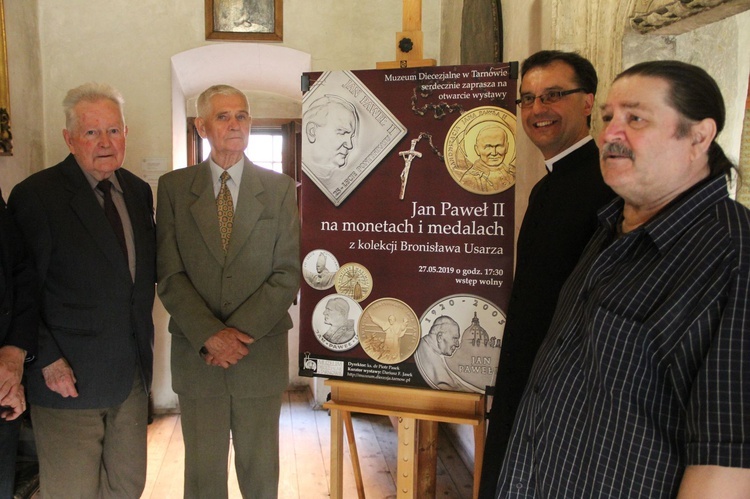 Tarnów. Jan Paweł II na monetach i medalach