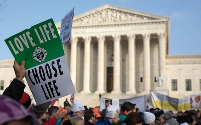 Ponad połowa Amerykanów sprzeciwia się jakiejkolwiek formie aborcji.