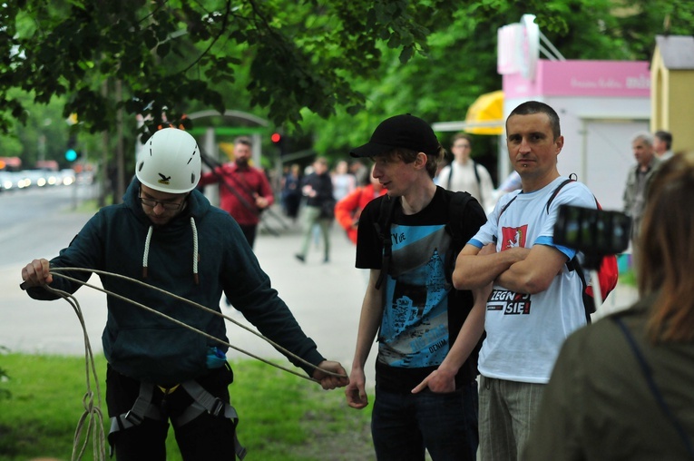 Protest przeciwko wycinaniu drzew w Lublinie i polityce urbanistycznej ratusza