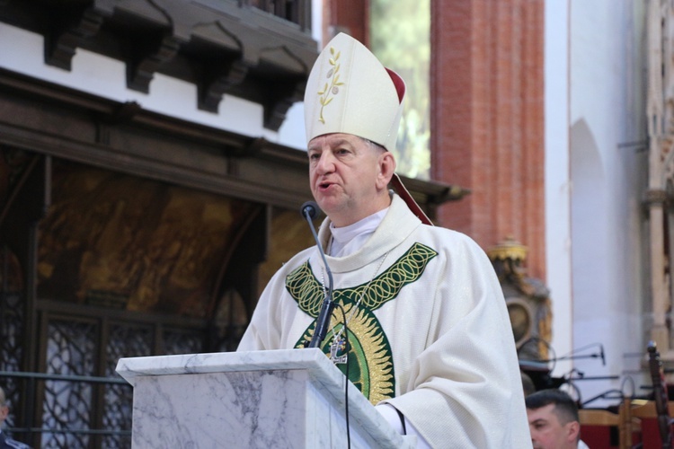 Uroczystości z okazji 100-lecia polskiego biskupstwa polowego we Wrocławiu