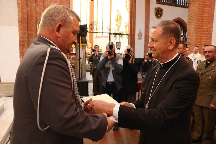 Uroczystości z okazji 100-lecia polskiego biskupstwa polowego we Wrocławiu