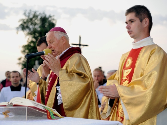 Złoty jubilat bp Adam Odzimek