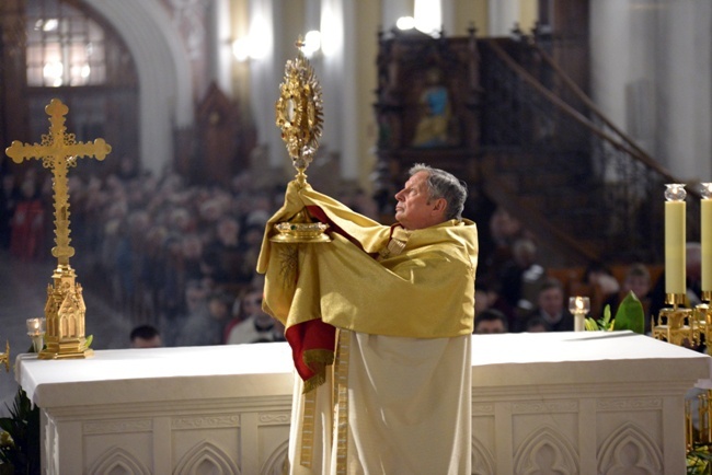 Złoty jubilat bp Henryk Tomasik