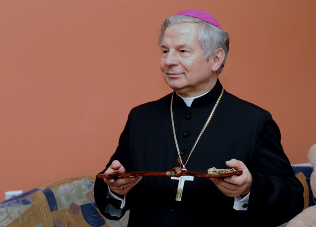 Złoty jubilat bp Henryk Tomasik