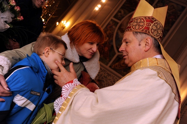 Złoty jubilat bp Henryk Tomasik