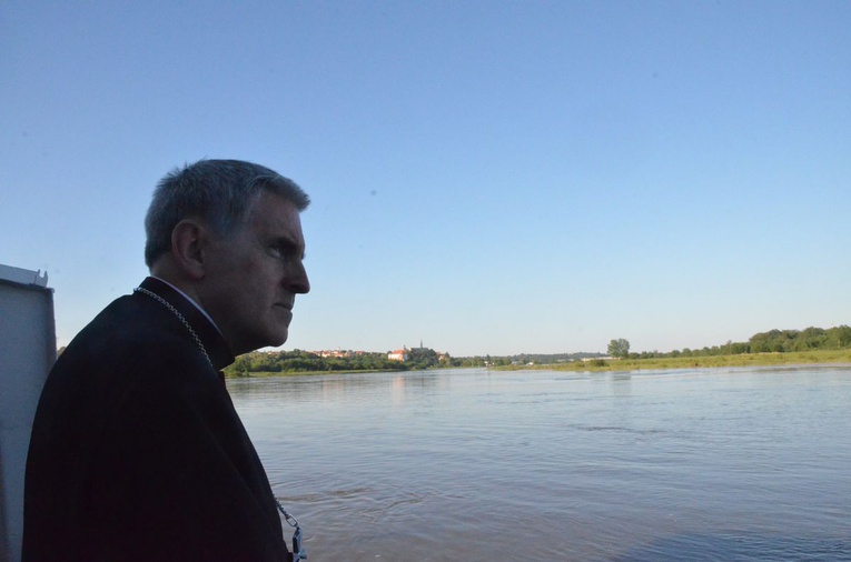 Majówka podczas rejsu Wisłą